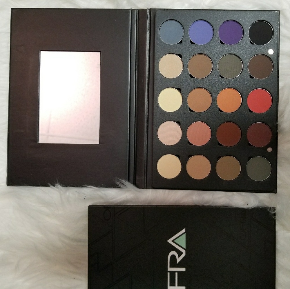 NWOT! OFRA Must Have Mattes Pro Palette